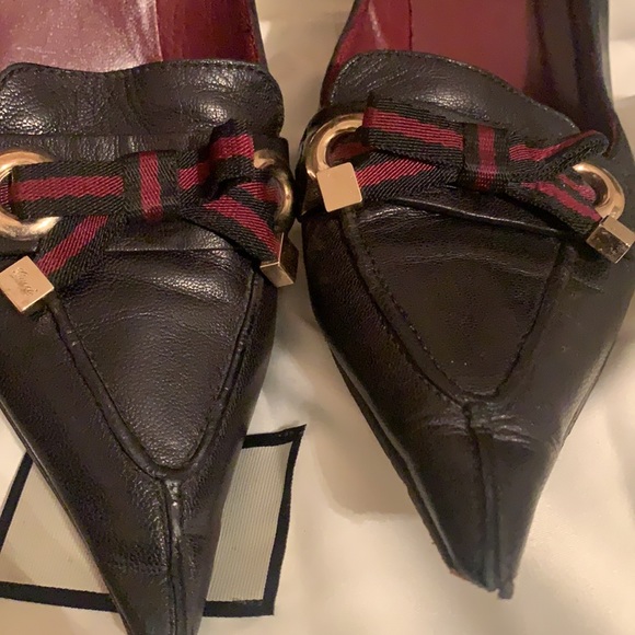 Vintage Gucci Black pumps with signature Red and Black Gucci Bow, size 8.5 - Picture 7 of 8